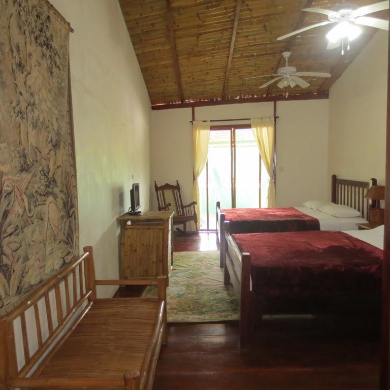 Hotel Lara'S Planet El Castillo de La Concepcion Екстер'єр фото